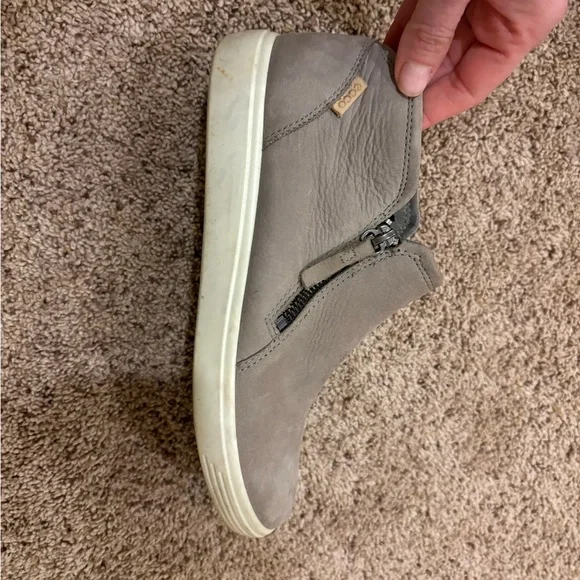 Ecco Women Soft 7 Side Zip Bootie Sneaker 8 - Picture 8 of 9